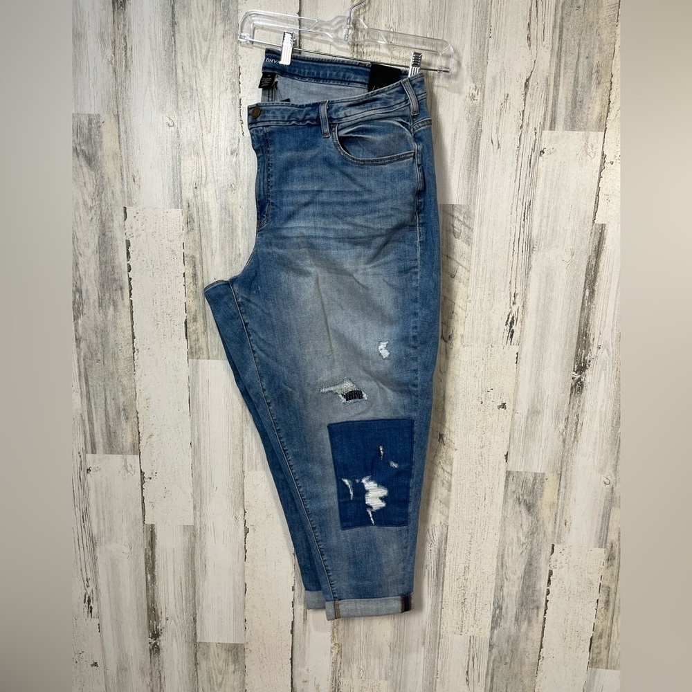 Lane Bryant NWT Distressed Patchwork Boyfriend
Jeans Women's Plus Size 26